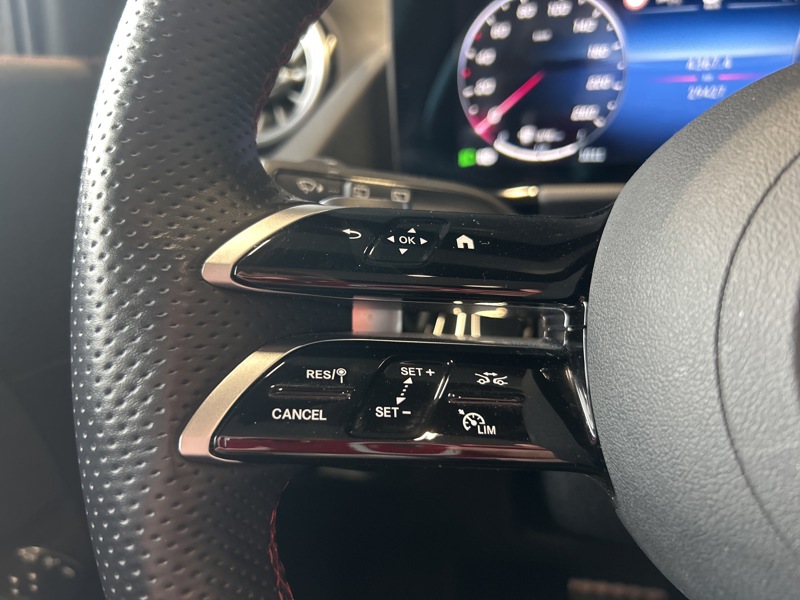 Image Mercedes-Benz GLA 250 e Hybrid EQ AMG Line  