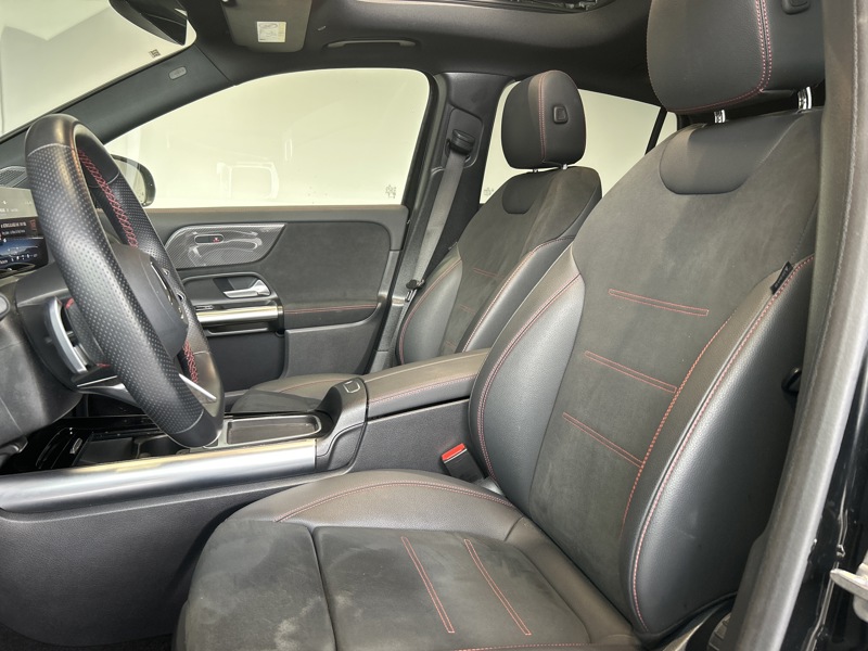 Image Mercedes-Benz GLA 250 e Hybrid EQ AMG Line  