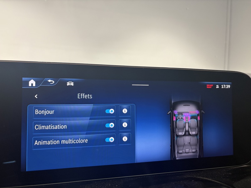 Image Mercedes-Benz GLA 250 e Hybrid EQ AMG Line  