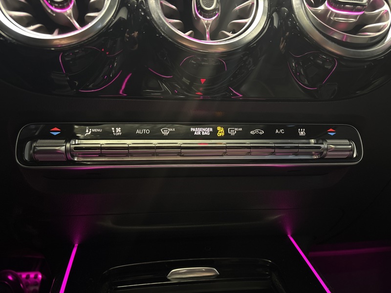 Image Mercedes-Benz EQA 250+ AMG Line  