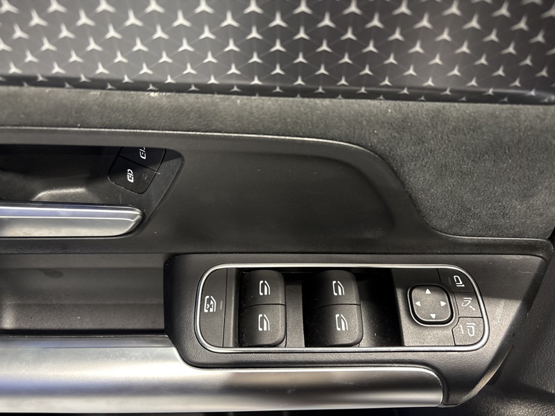 Image Mercedes-Benz EQA 250+ AMG Line  