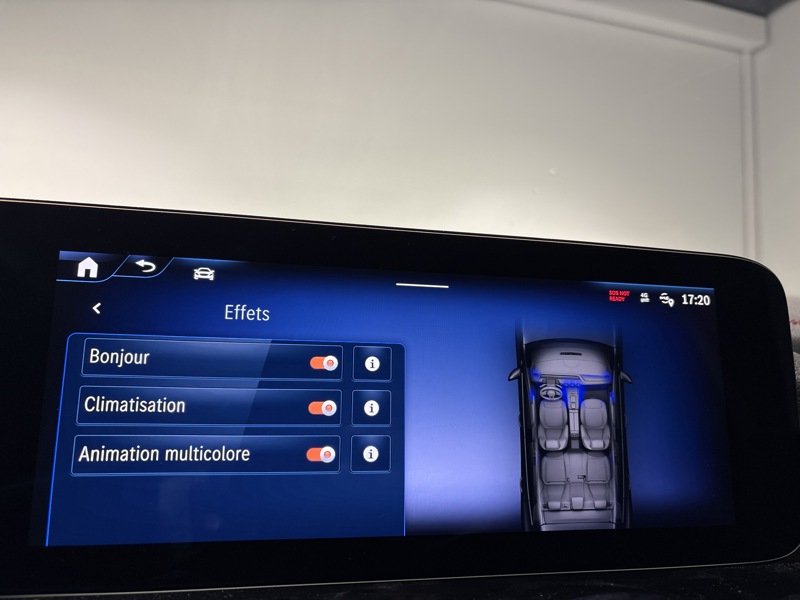 Image Mercedes-Benz EQA 250+ AMG Line  