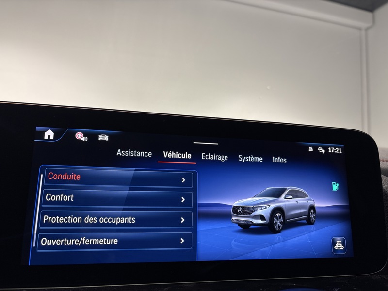 Image Mercedes-Benz EQA 250+ AMG Line  