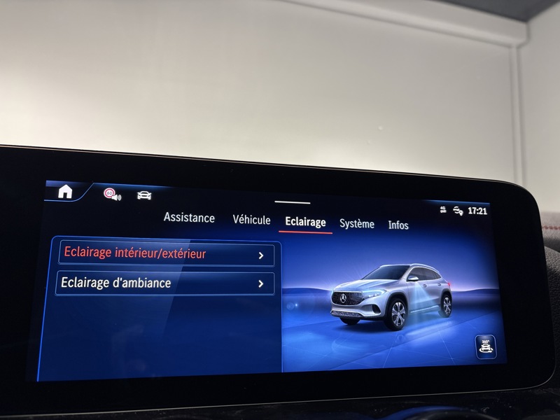 Image Mercedes-Benz EQA 250+ AMG Line  