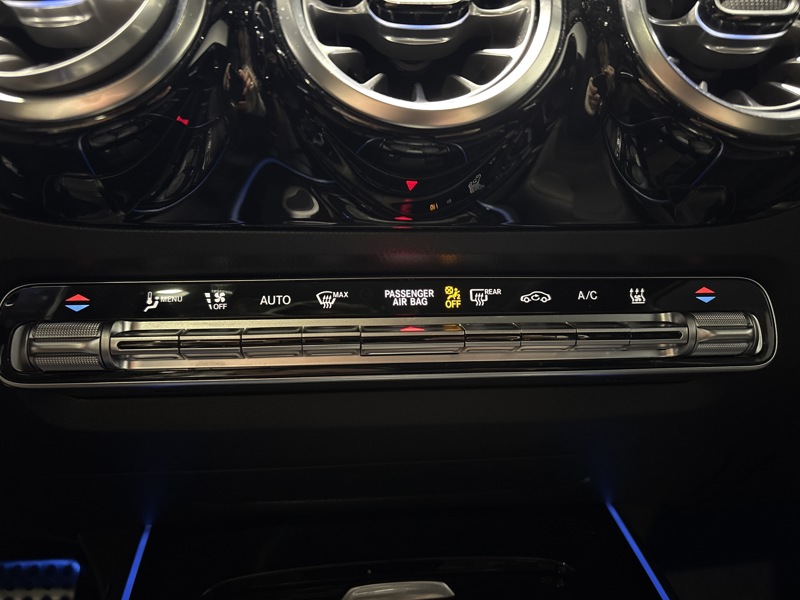 Image Mercedes-Benz EQA 250+ AMG Line  