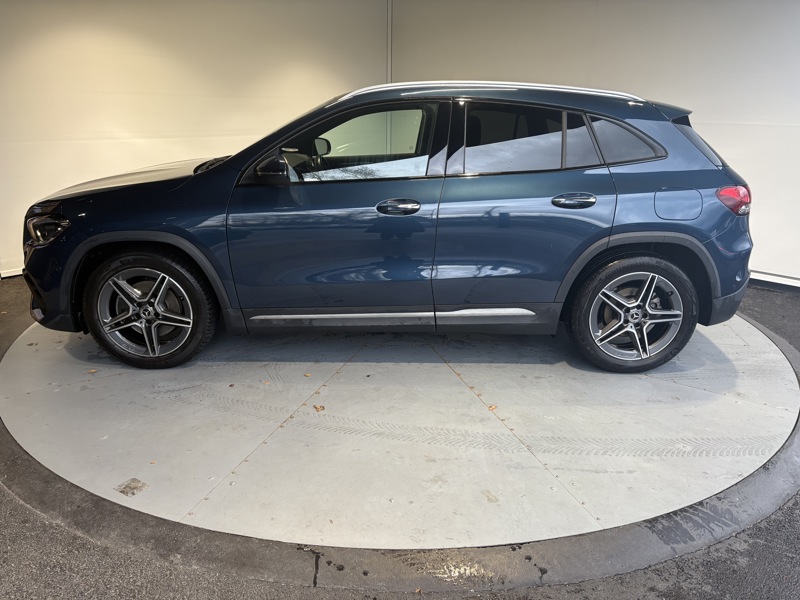 Image Mercedes-Benz GLA 200 AMG Line  