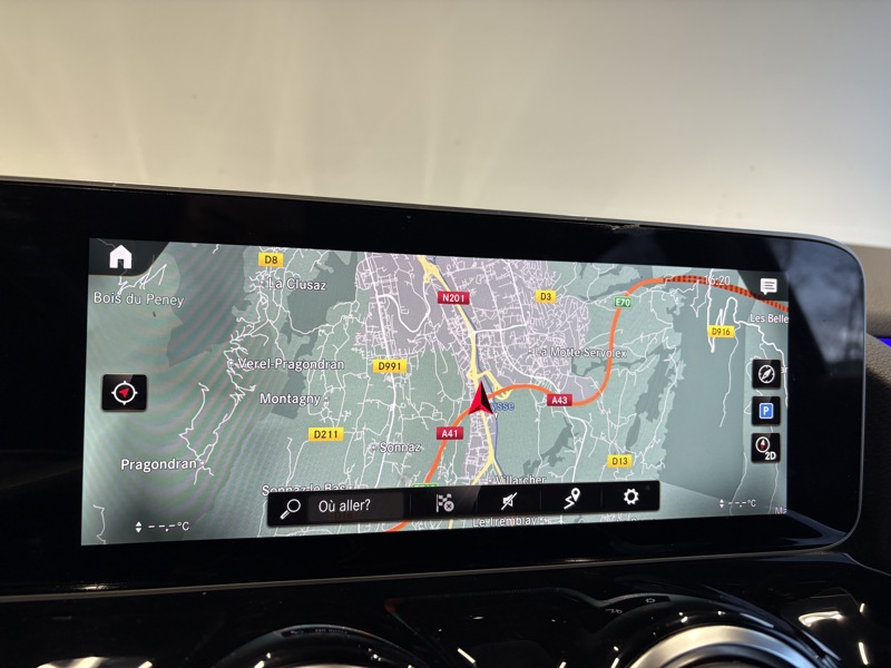 Image Mercedes-Benz GLA 200 AMG Line  