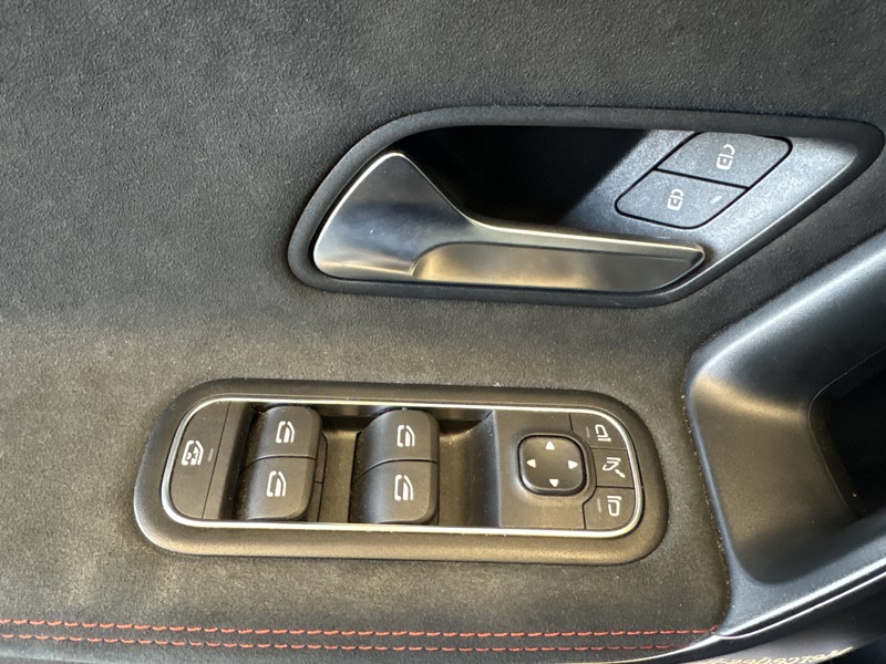 Image Mercedes-Benz CLA SHOOTING BRAKE CLA 250 e Hybrid EQ Shooting Brake AMG Line  