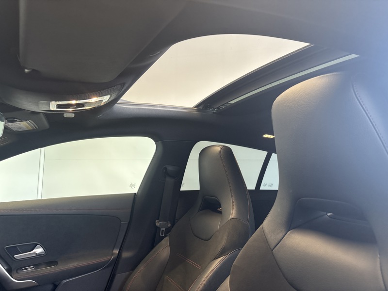 Image Mercedes-Benz CLA SHOOTING BRAKE CLA 250 e Hybrid EQ Shooting Brake AMG Line  