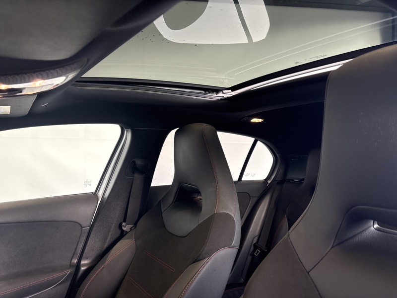 Image Mercedes-Benz CLASSE A 250 e Hybrid EQ AMG Line  