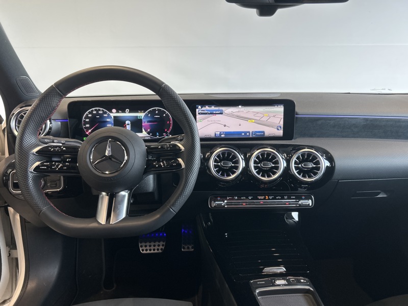 Image Mercedes-Benz CLASSE A 200 d AMG Line  