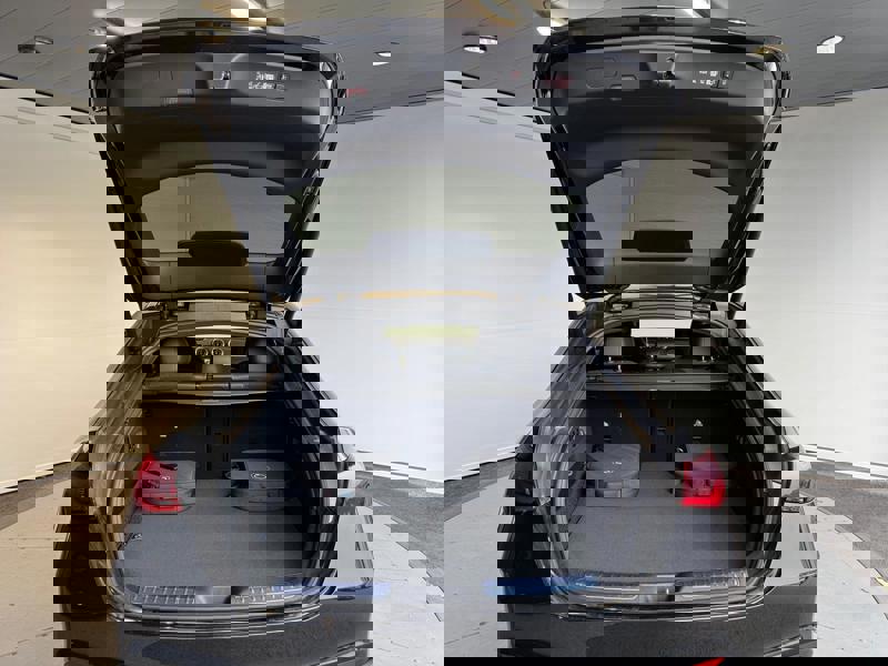 Image Mercedes-Benz GLC COUPÉ GLC 300 de Hybrid EQ 4MATIC Coupé AMG Line +  