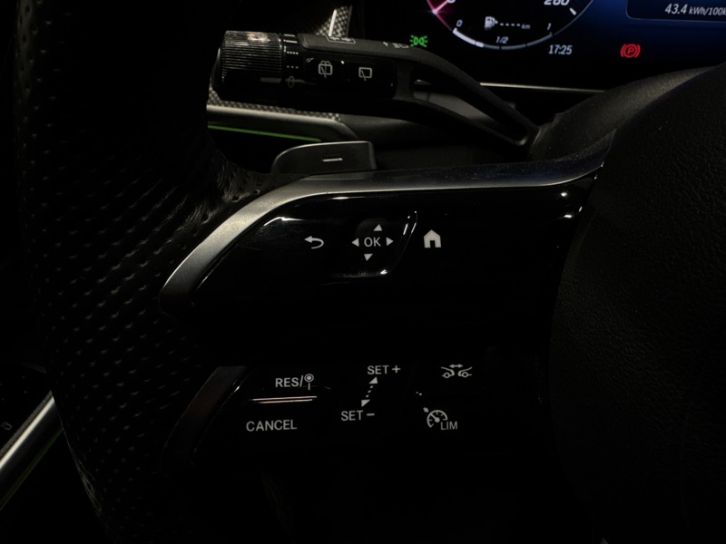 Image Mercedes-Benz GLC SUV GLC 300 e  Hybrid EQ 4MATIC AMG Line  