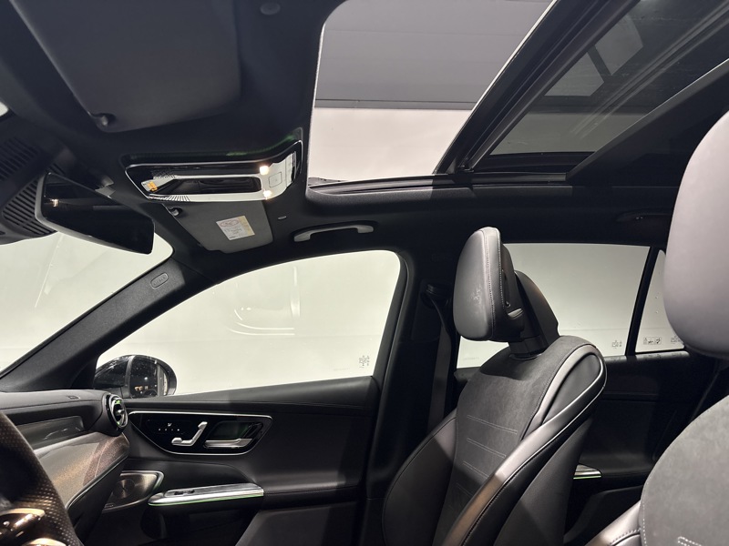 Image Mercedes-Benz GLC SUV GLC 300 e  Hybrid EQ 4MATIC AMG Line  