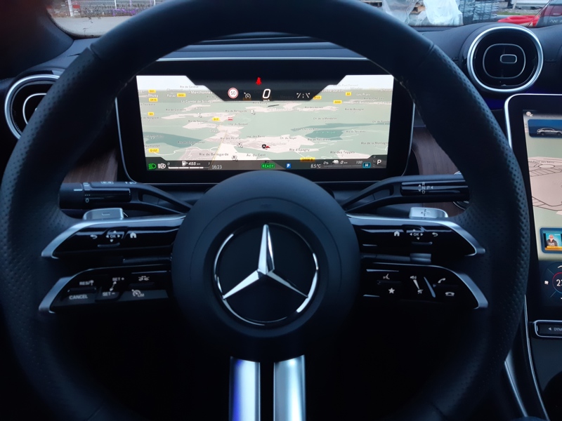 Image Mercedes-Benz GLC COUPÉ 300 e Hybrid EQ 4MATIC AMG Line  