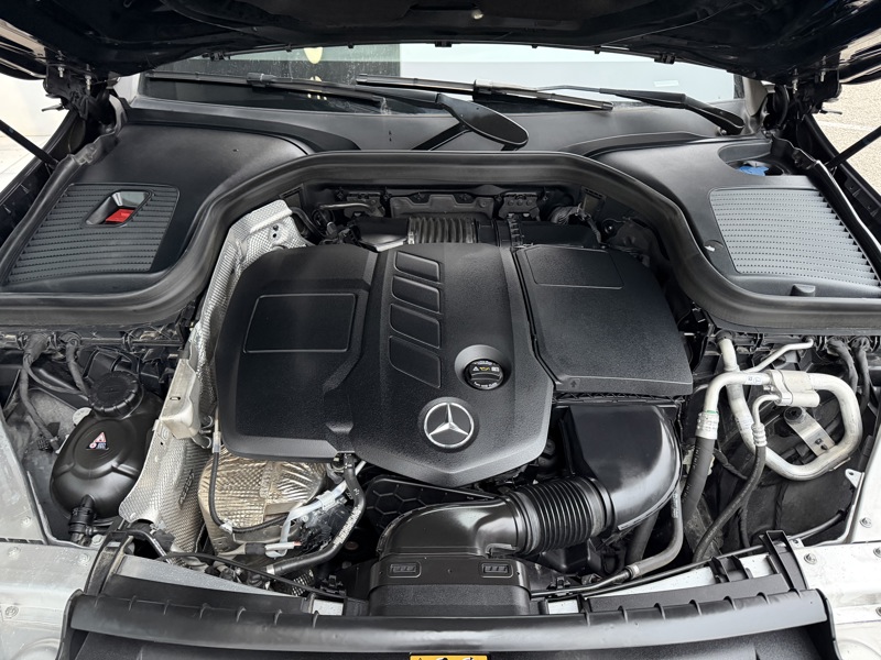Image Mercedes-Benz GLC COUPÉ GLC 220 d 4MATIC Coupé AMG Line  
