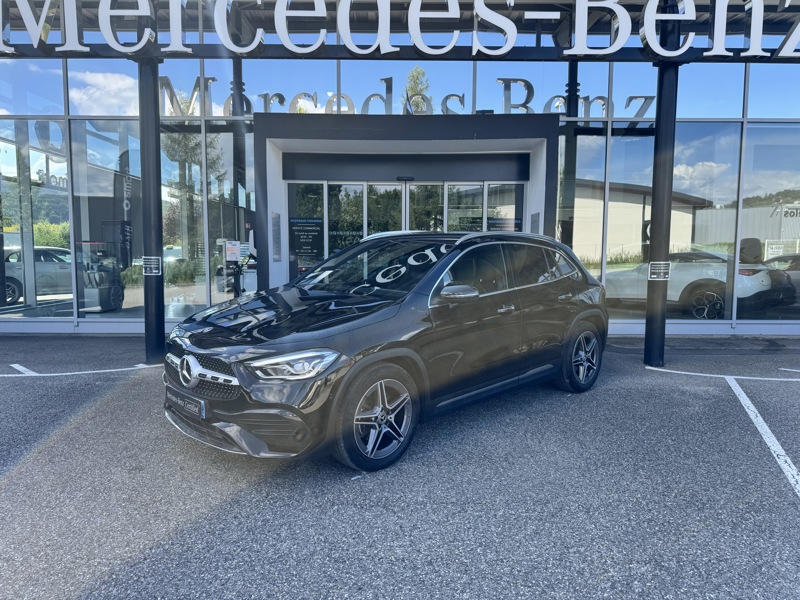 Photo Mercedes-Benz GLA 200 d AMG Line