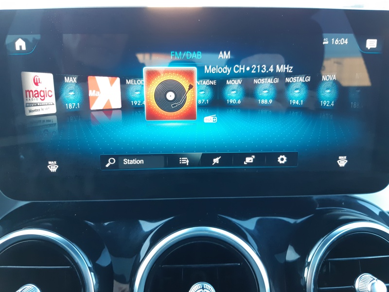 Image Mercedes-Benz GLC 220 d 4MATIC SUV AMG Line  