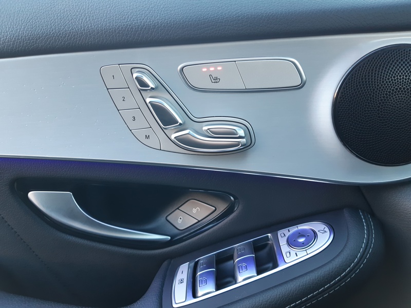 Image Mercedes-Benz GLC 220 d 4MATIC SUV AMG Line  