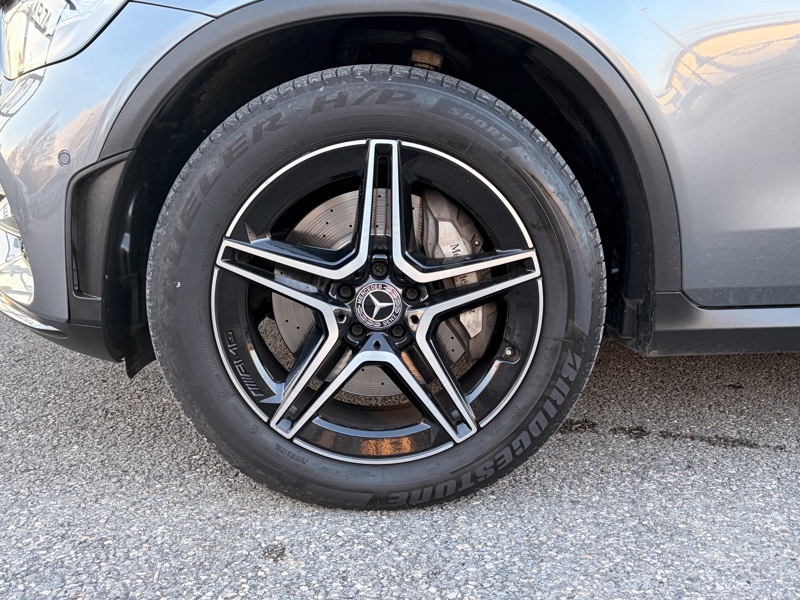 Image Mercedes-Benz GLC 220 d 4MATIC SUV AMG Line  