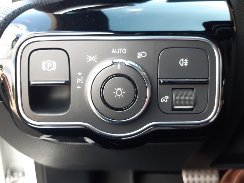 Image Mercedes-Benz CLASSE A 180 d AMG Line  