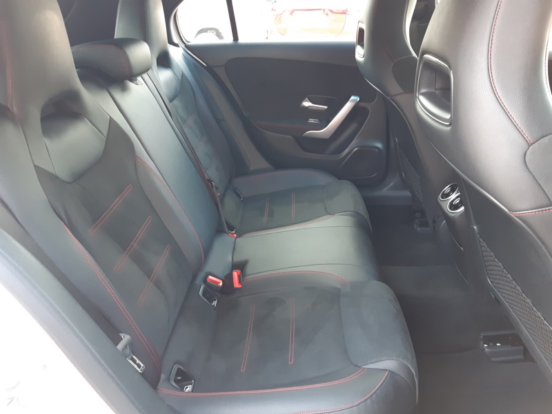 Image Mercedes-Benz CLASSE A 180 d AMG Line  