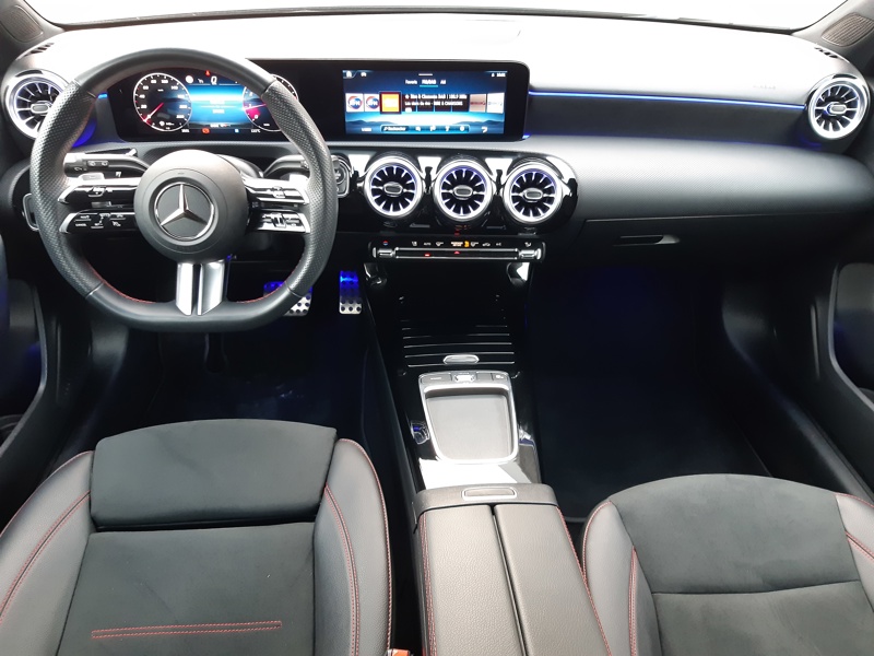 Image Mercedes-Benz CLASSE A 180 AMG Line  