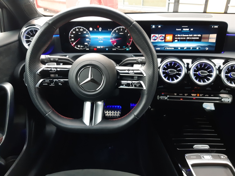 Image Mercedes-Benz CLASSE A 180 AMG Line  