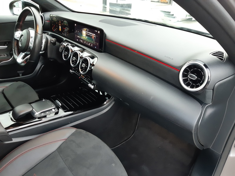 Image Mercedes-Benz CLASSE A 180 d Berline AMG Line  2.0 116 ch DCT8