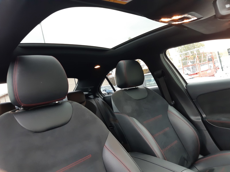 Image Mercedes-Benz CLASSE A 180 d Berline AMG Line  2.0 116 ch DCT8