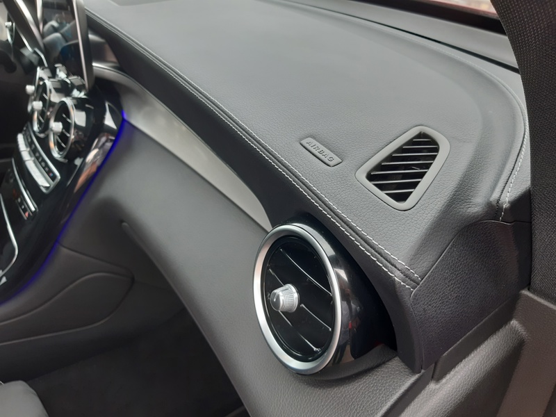 Image Mercedes-Benz GLC COUPÉ 300de 4MATIC AMG Line  