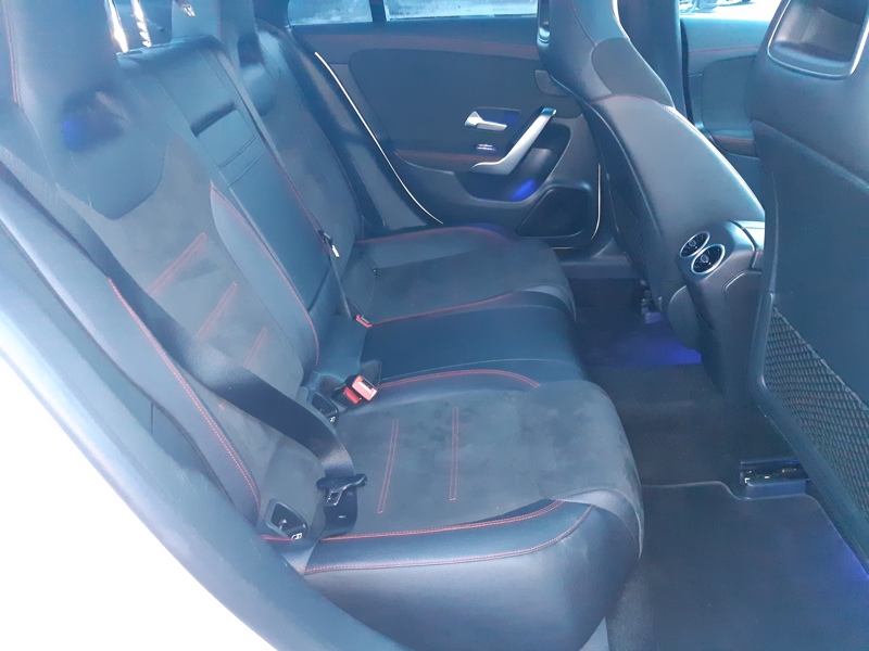 Image Mercedes-Benz CLA COUPÉ CLA 200 d Coupé AMG Line  