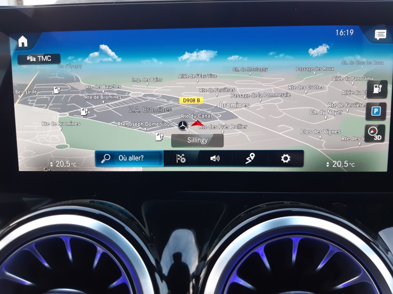 Image Mercedes-Benz EQB 350 4MATIC AMG Line  