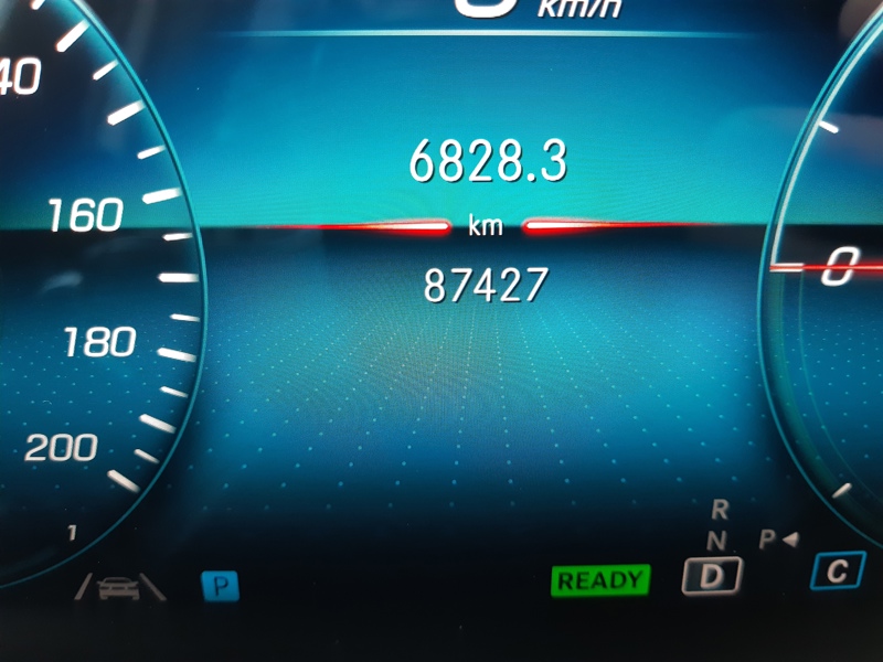 Image Mercedes-Benz EQB 350 4MATIC AMG Line  