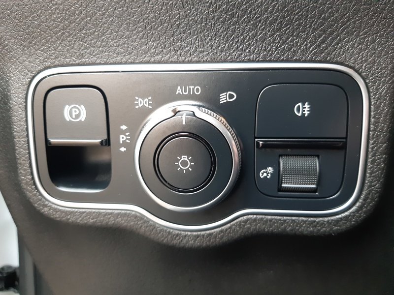 Image Mercedes-Benz EQB 350 4MATIC AMG Line  