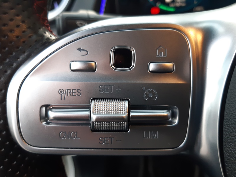 Image Mercedes-Benz EQB 350 4MATIC AMG Line  