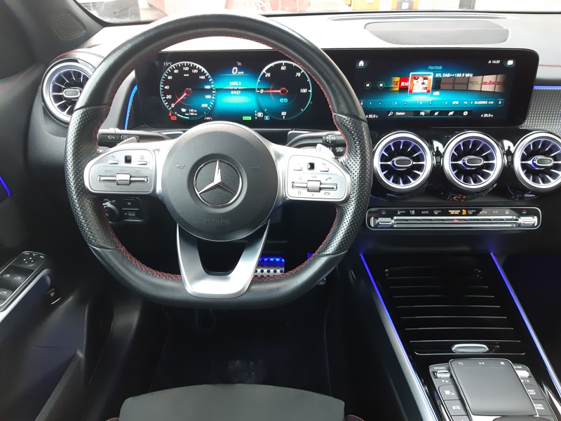 Image Mercedes-Benz EQB 350 4MATIC AMG Line  