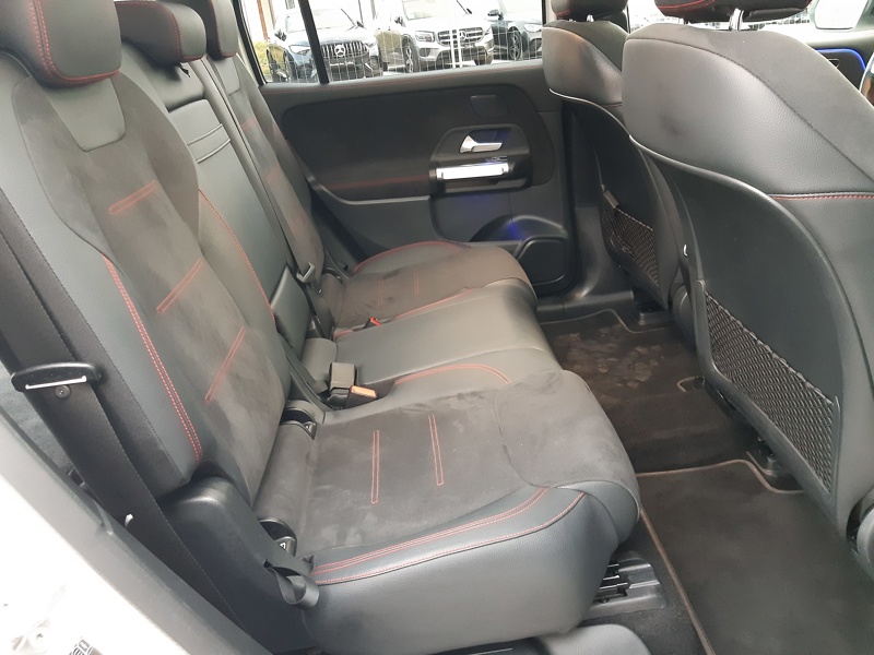 Image Mercedes-Benz EQB 350 4MATIC AMG Line  