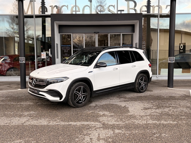 Photo Mercedes-Benz EQB 350 4MATIC AMG Line  