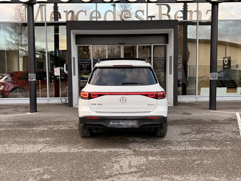Image Mercedes-Benz EQB 350 4MATIC AMG Line  