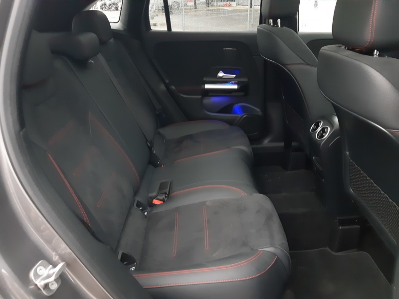 Image Mercedes-Benz GLA 200 d AMG Line  