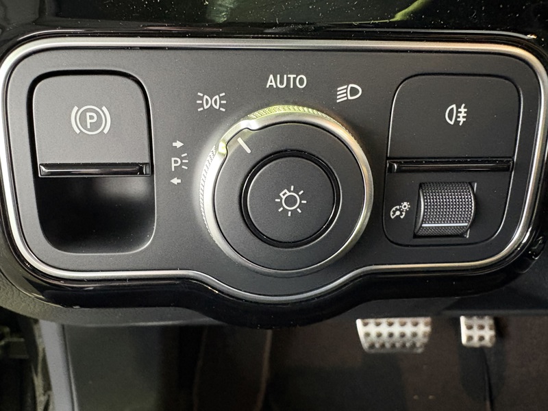 Image Mercedes-Benz CLA COUPÉ 250 e Hybrid EQ AMG Line  