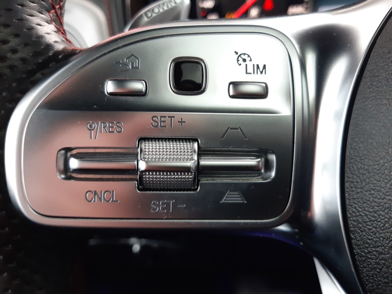 Image Mercedes-Benz CLASSE G Mercedes-AMG G 63 STRONGER THAN TIME EDITION 