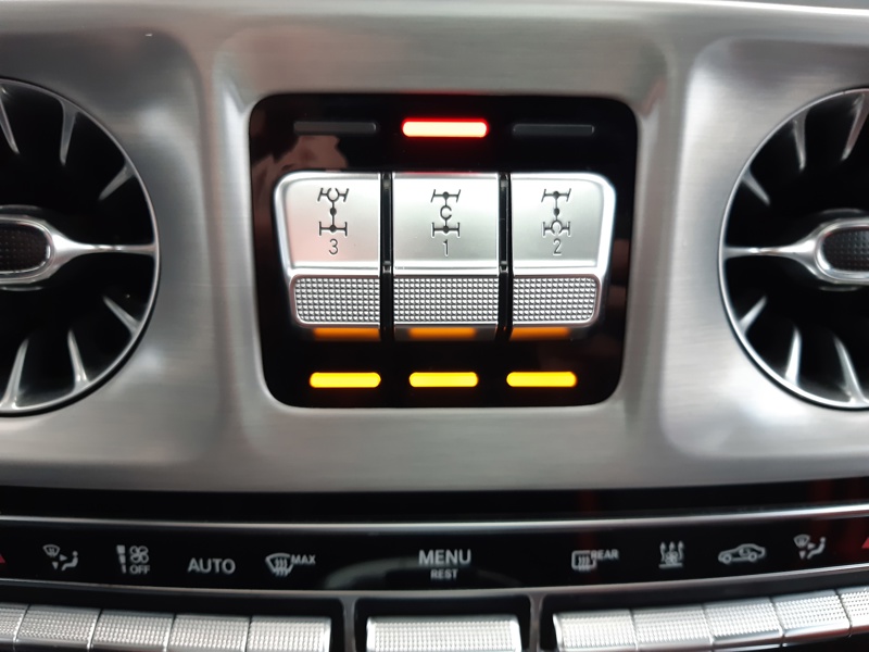 Image Mercedes-Benz CLASSE G Mercedes-AMG G 63 STRONGER THAN TIME EDITION 