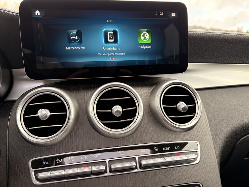 Image Mercedes-Benz GLC SUV GLC 300e 4MATIC SUV AMG Line  