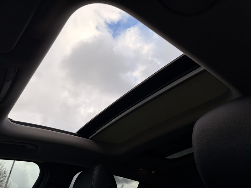 Image Mercedes-Benz GLC SUV GLC 300e 4MATIC SUV AMG Line  