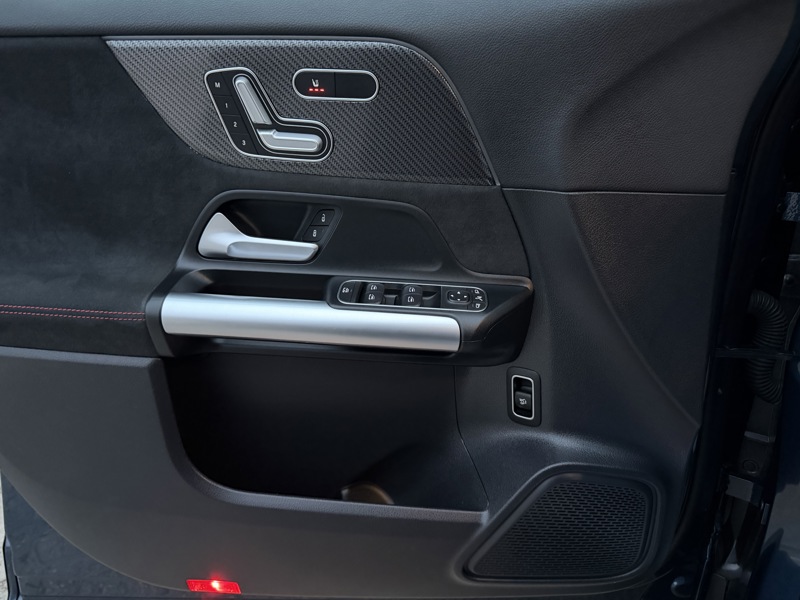 Image Mercedes-Benz GLA 200 d AMG Line  