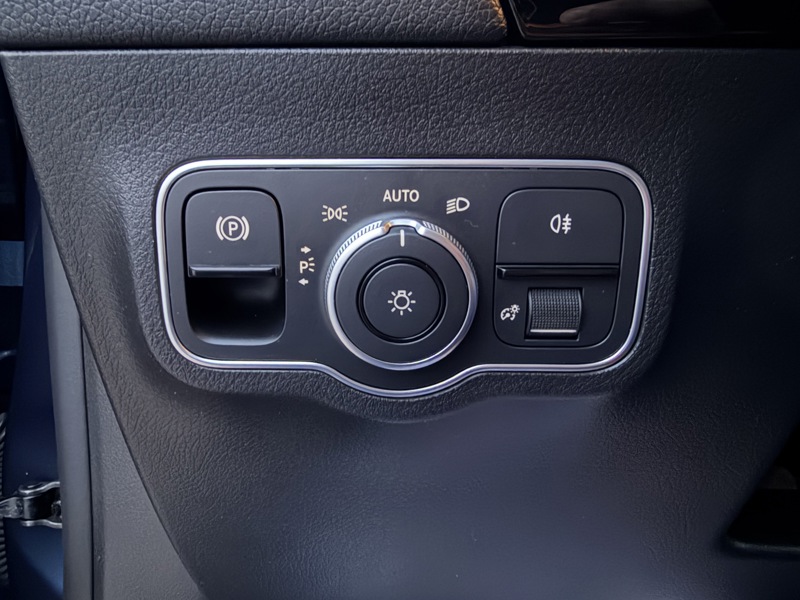 Image Mercedes-Benz GLA 200 d AMG Line  