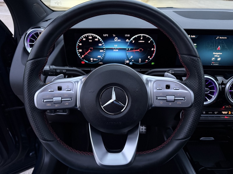 Image Mercedes-Benz GLA 200 d AMG Line  