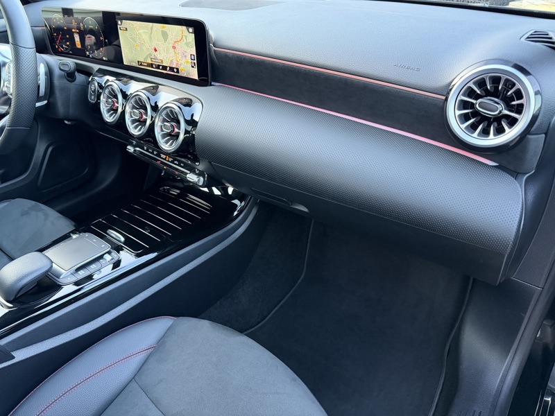 Image Mercedes-Benz CLASSE A 200 d AMG Line  